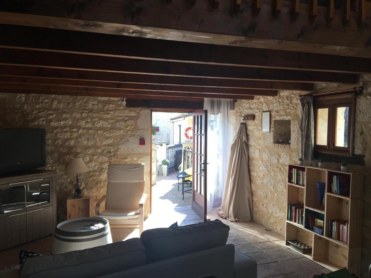 Les Granges Villa Les Lèves-et-Thoumeyragues Exteriör bild